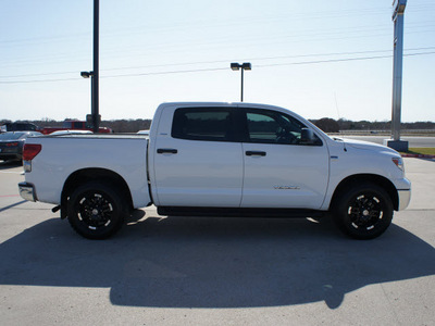 toyota tundra 2008 white sr5 gasoline 8 cylinders 4 wheel drive automatic 76087