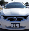 nissan altima 2011 white sedan 2 5 s gasoline 4 cylinders front wheel drive automatic 76018