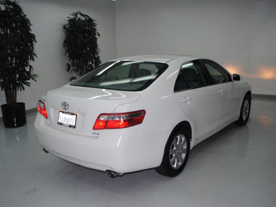 toyota camry 2007 white sedan xle v6 gasoline 6 cylinders front wheel drive automatic 91731