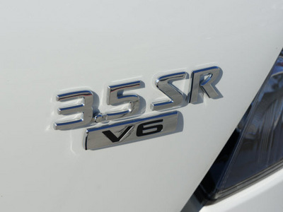nissan altima 2012 white sedan 3 5 sr gasoline 6 cylinders front wheel drive automatic 76087