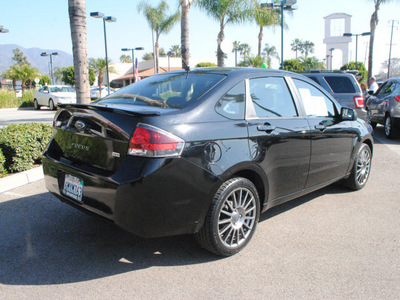 ford focus 2011 black sedan sport ses gasoline 4 cylinders front wheel drive automatic 91010