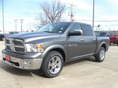 ram ram pickup 1500 2012 mineral gray metall laramie gasoline 8 cylinders 4 wheel drive automatic 80301