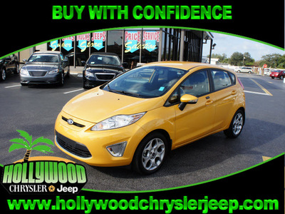 ford fiesta 2011 hatchback ses gasoline 4 cylinders front wheel drive not specified 33021