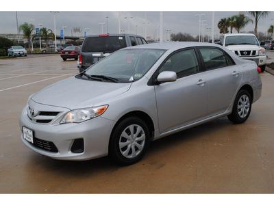 toyota corolla 2011 silver sedan le gasoline 4 cylinders front wheel drive automatic 77065