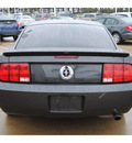 ford mustang 2007 gray coupe v6 deluxe gasoline 6 cylinders rear wheel drive 5 speed manual 77065