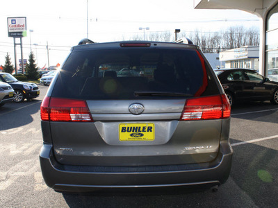 toyota sienna 2004 phantom gray van le 7 passenger gasoline 6 cylinders front wheel drive automatic 07724