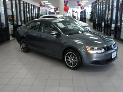 volkswagen jetta 2011 gray sedan tdi diesel 4 cylinders front wheel drive 6 speed manual 76108