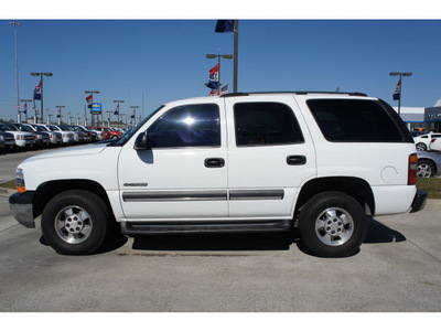 chevrolet tahoe 2003 white suv ls flex fuel 8 cylinders rear wheel drive automatic 77090