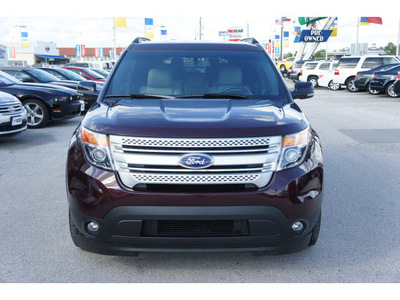 ford explorer 2011 maroon suv xlt gasoline 6 cylinders 2 wheel drive automatic 77388