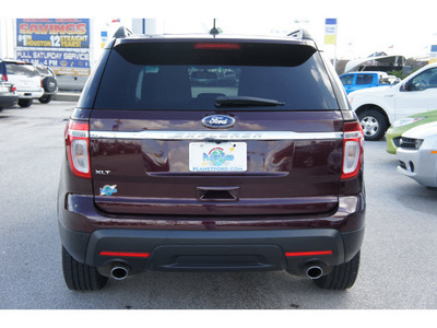 ford explorer 2011 maroon suv xlt gasoline 6 cylinders 2 wheel drive automatic 77388