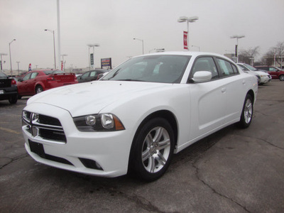 dodge charger 2011 white sedan gasoline 6 cylinders rear wheel drive automatic 60443