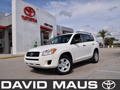 toyota rav4 2009 white suv gasoline 4 cylinders 2 wheel drive automatic 32771