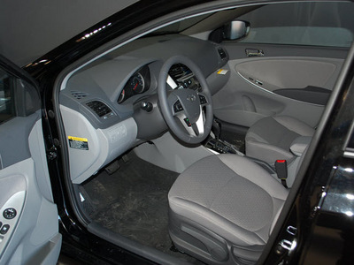 hyundai accent 2012 black hatchback se gasoline 4 cylinders front wheel drive automatic 94010