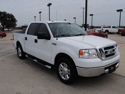 ford f 150 2007 white xlt gasoline 8 cylinders rear wheel drive automatic with overdrive 76087