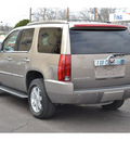 cadillac escalade 2007 brown suv gasoline 8 cylinders all whee drive automatic 76903