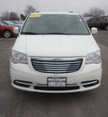 chrysler town country 2011 white van flex fuel 6 cylinders front wheel drive automatic 60443