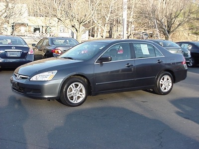 honda accord 2006 dk  gray sedan lx special edition gasoline 4 cylinders front wheel drive automatic 06019
