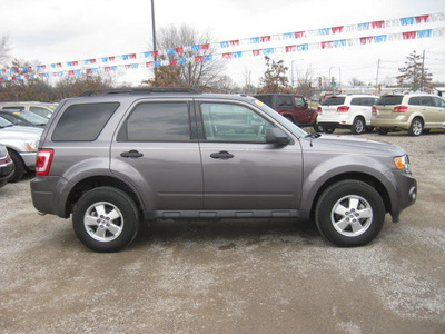 ford escape 2010 dk  gray suv xlt gasoline 4 cylinders front wheel drive automatic 62863