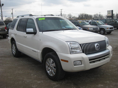 mercury mountaineer 2007 off white suv premier gasoline 6 cylinders all whee drive automatic with overdrive 62863