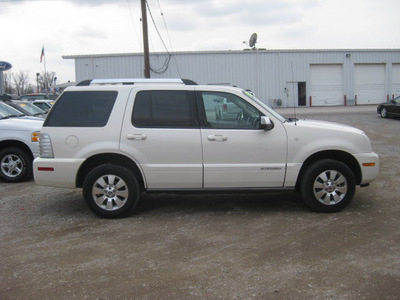 mercury mountaineer 2007 off white suv premier gasoline 6 cylinders all whee drive automatic with overdrive 62863