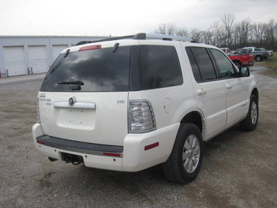 mercury mountaineer 2007 off white suv premier gasoline 6 cylinders all whee drive automatic with overdrive 62863