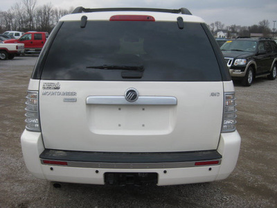 mercury mountaineer 2007 off white suv premier gasoline 6 cylinders all whee drive automatic with overdrive 62863