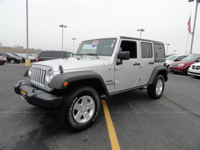 jeep wrangler unlimited 2011 silver suv sport gasoline 6 cylinders 4 wheel drive automatic 60915