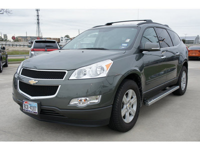 chevrolet traverse 2011 green lt gasoline 6 cylinders front wheel drive automatic 77090