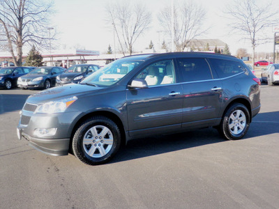 chevrolet traverse 2011 carbon gray lt gasoline 6 cylinders all whee drive automatic 55124