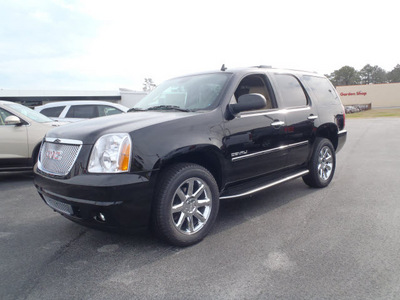 gmc yukon 2012 black suv denali flex fuel 8 cylinders all whee drive automatic with overdrive 28557