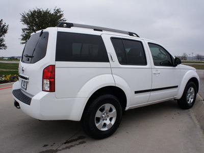 nissan pathfinder 2009 white suv gasoline 6 cylinders 2 wheel drive automatic with overdrive 76018