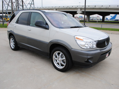 buick rendezvous 2005 white suv cxl awd gasoline 6 cylinders all whee drive automatic 75228