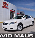 toyota camry 2007 white sedan hybrid hybrid 4 cylinders front wheel drive automatic 32771