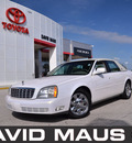 cadillac deville 2004 white sedan gasoline 8 cylinders front wheel drive automatic 32771