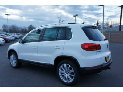 volkswagen tiguan 2012 white suv se 4motion gasoline 4 cylinders all whee drive automatic 99336