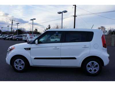 kia soul 2012 white hatchback gasoline 4 cylinders front wheel drive automatic 99336