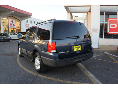 ford expedition 2005 med wedgewood blue suv xlt dvd gasoline 8 cylinders 4 wheel drive automatic with overdrive 07724