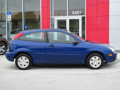 ford focus 2006 blue coupe zx3 gasoline 4 cylinders front wheel drive automatic 33884