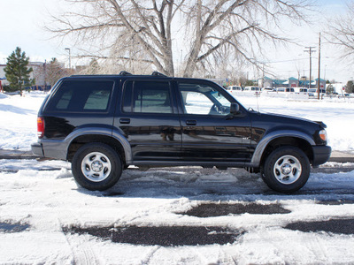 ford explorer 2001 black suv xlt gasoline 6 cylinders 4 wheel drive automatic with overdrive 80012