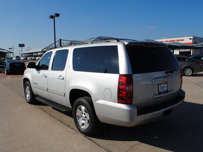 chevrolet suburban 2010 silver suv lt flex fuel 8 cylinders 2 wheel drive automatic 76087