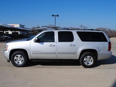 chevrolet suburban 2010 silver suv lt flex fuel 8 cylinders 2 wheel drive automatic 76087