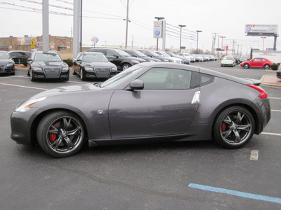 nissan 370z 2010 gray coupe 40th anniversary gasoline 6 cylinders rear wheel drive 6 speed manual 46410