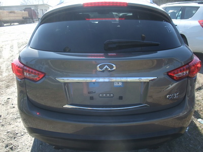 infiniti fx35