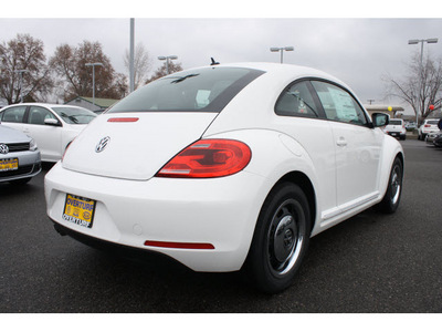 volkswagen beetle 2012 white hatchback gasoline 5 cylinders front wheel drive automatic 99336