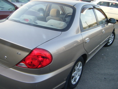 kia spectra