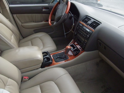 1999 lexus ls 400