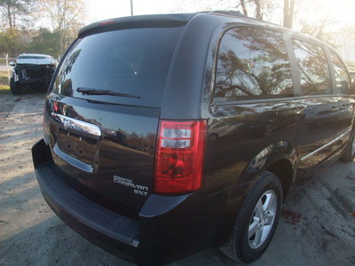 dodge grand caravan