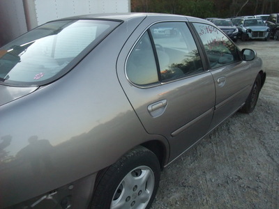 nissan altima xe gxe se