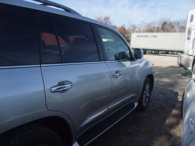 lexus lx 570