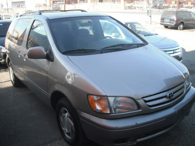 toyota sienna